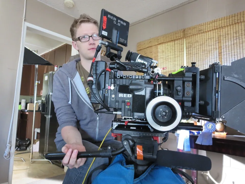 jameson_on_set_8_20140623_1952305593
